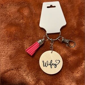 Wifey Keychain ❤️